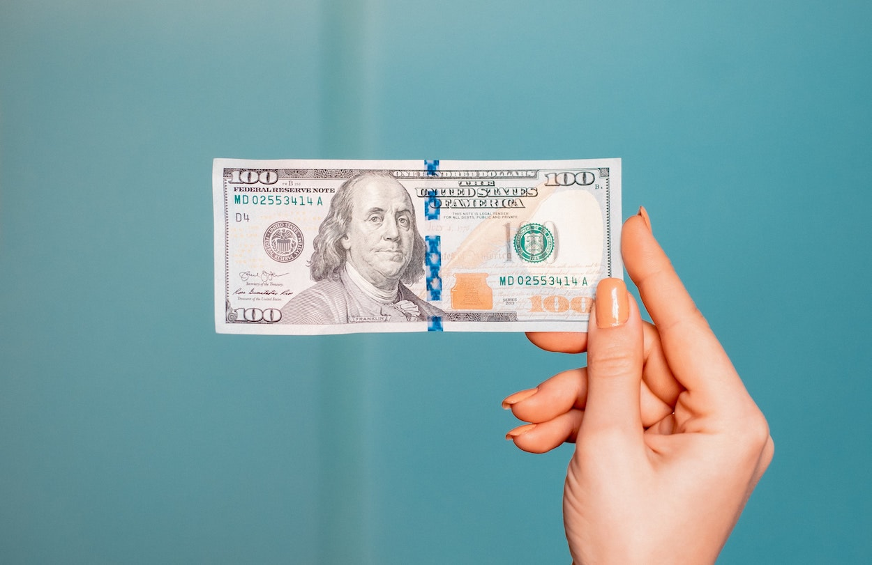 8 Financial Freebies That Could Save You Money